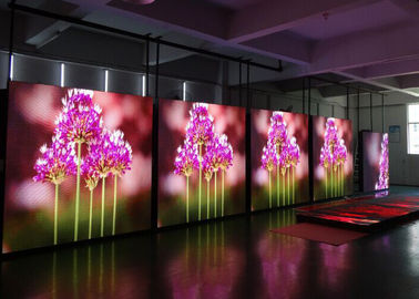 Giải phóng nhiệt tốt P4 Video Wall cho thuê Với Rgb Led Đèn 256 * 128mm