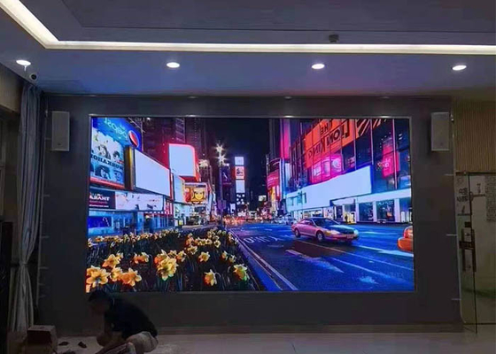 P1.2 P1.8 1R1G1B Màn hình Led đủ màu trong nhà Tường video cao độ tốt
