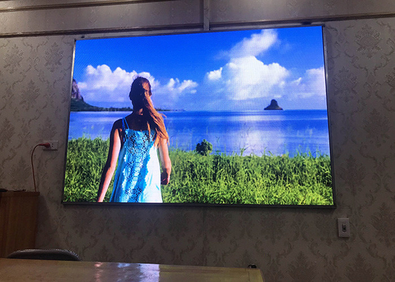Diễn văn Triển lãm Bảng điều khiển TV trong nhà Màn hình LED Clear Fine Pixel Pitch